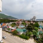 De Luxe (Райский уголок), Апарт-отель Yakamoz