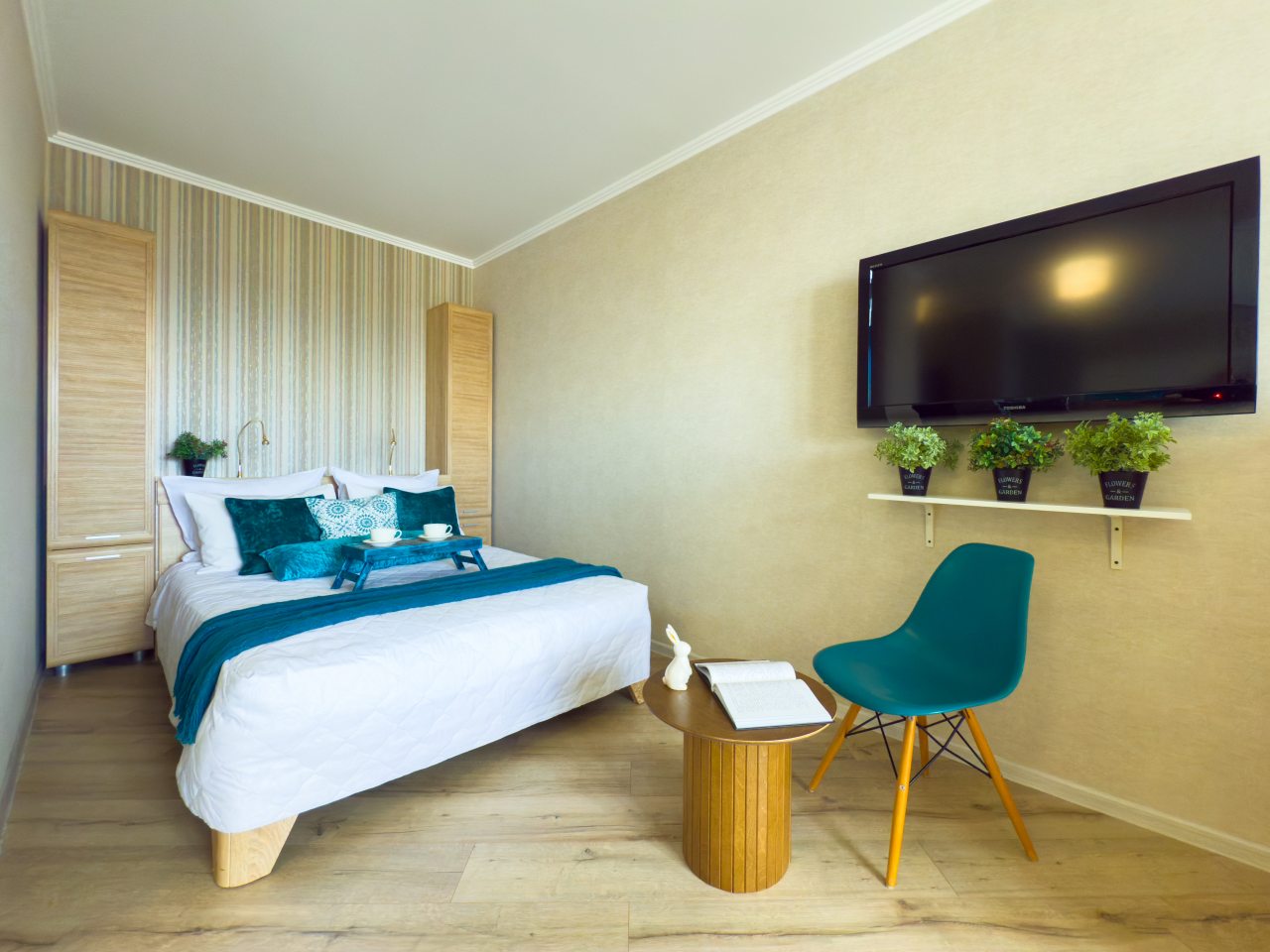 Люкс (Море и сосны), Апарт-отель Yakamoz