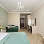Двухместный (Полулюкс ( ОДНА БОЛЬШАЯ КРОВАТЬ)), Гостиница Hotel&Dallas