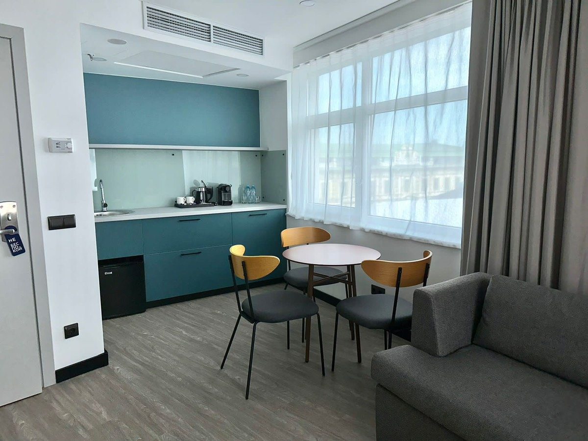 Люкс, Отель Bobo st.art