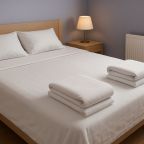 Двуспальная кровать