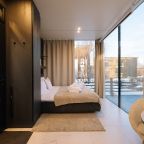 Дом (Зеркальный Премиум с душем с красивым видом из окна), Загородный отель Резиденция Северное Сияние