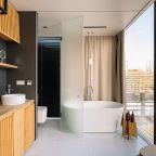 Дом (Зеркальный с ванной с панорамными окнами), Загородный отель Резиденция Северное Сияние