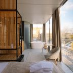 Дом (Зеркальный с ванной с панорамными окнами), Загородный отель Резиденция Северное Сияние