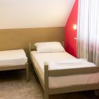 Четырехместный (Улучшенный мужской номер), Хостелы Рус Донского