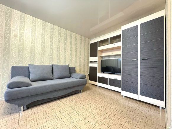 Двухкомнатные апартаменты в центре на Дзержинского