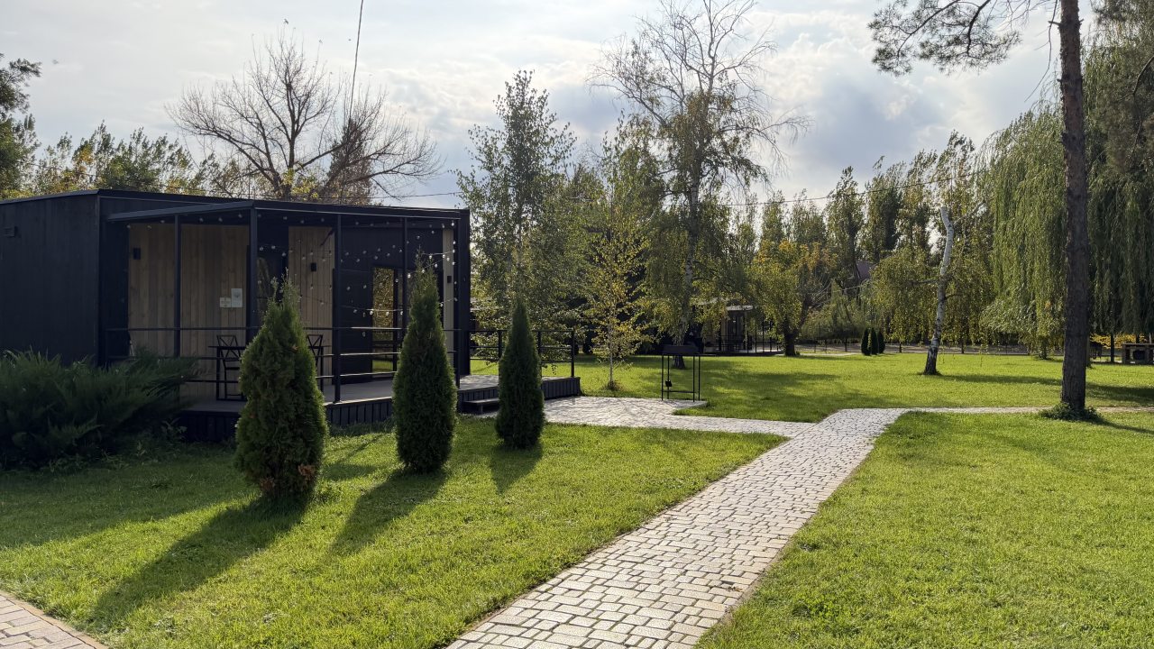 Коттедж (Стандарт), База отдыха Тополя