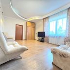 Апартаменты (Четырехкомнатные апартаменты), Четырехкомнатные апартаменты в центре на Островского