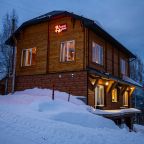 Стоянка автомобилей всегда расчищена от снега