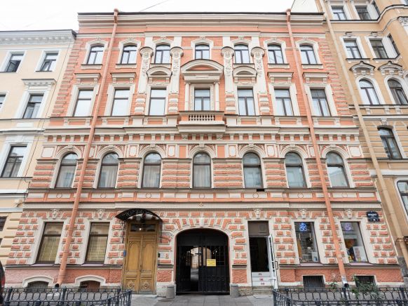 Апартаменты Большая двухкомнатная с парковкой, Санкт-Петербург