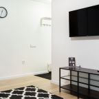 Жильё полностью ваше, Апартаменты GOOD NIGHT на Учебной 45