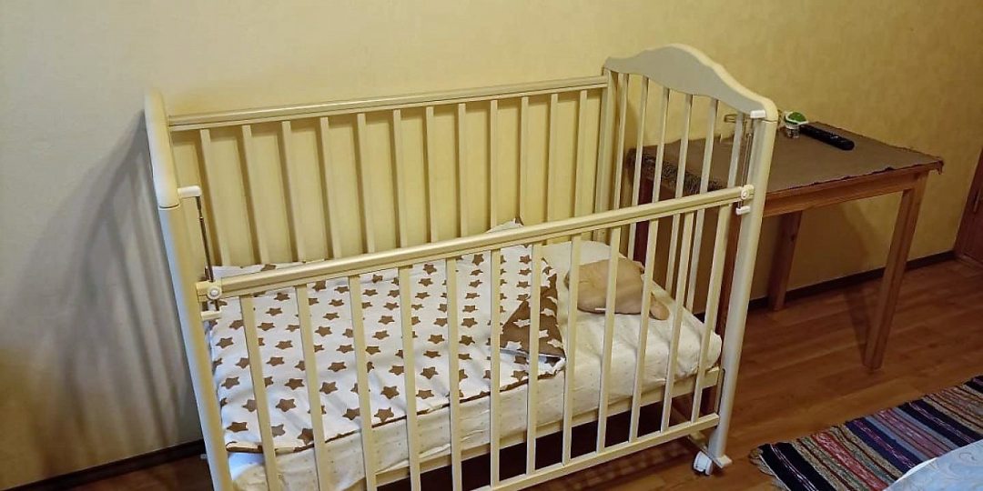 Детская кроватка, База отдыха Морошка