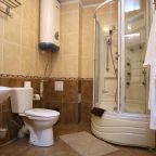 Сьюит (Сьют 203), Отель Эпос