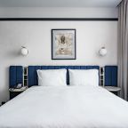 Номер для маломобильных граждан