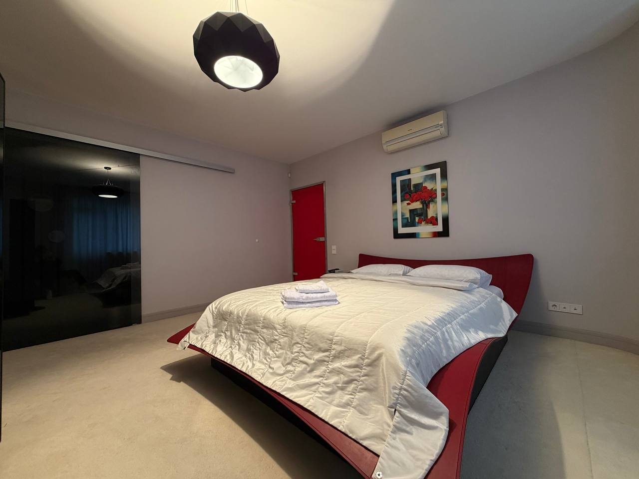 Апартаменты (HomeApart 5-комнатные апартаменты Белорусская,15), Апартаменты Home Apart Свердлова 26