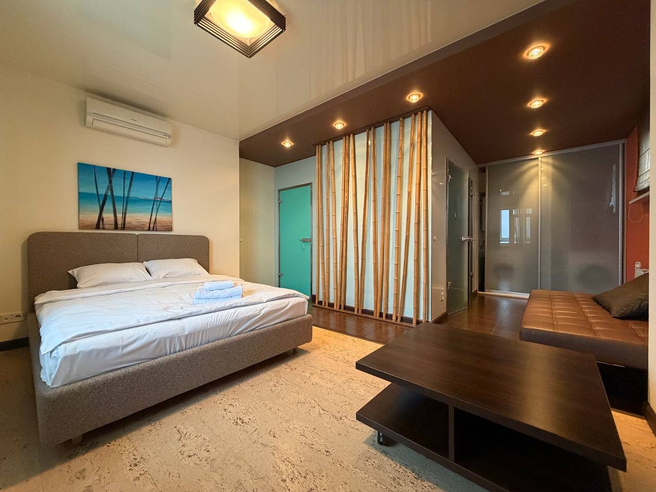 Апартаменты (HomeApart 5-комнатные апартаменты Белорусская,15), Апартаменты Home Apart Свердлова 26