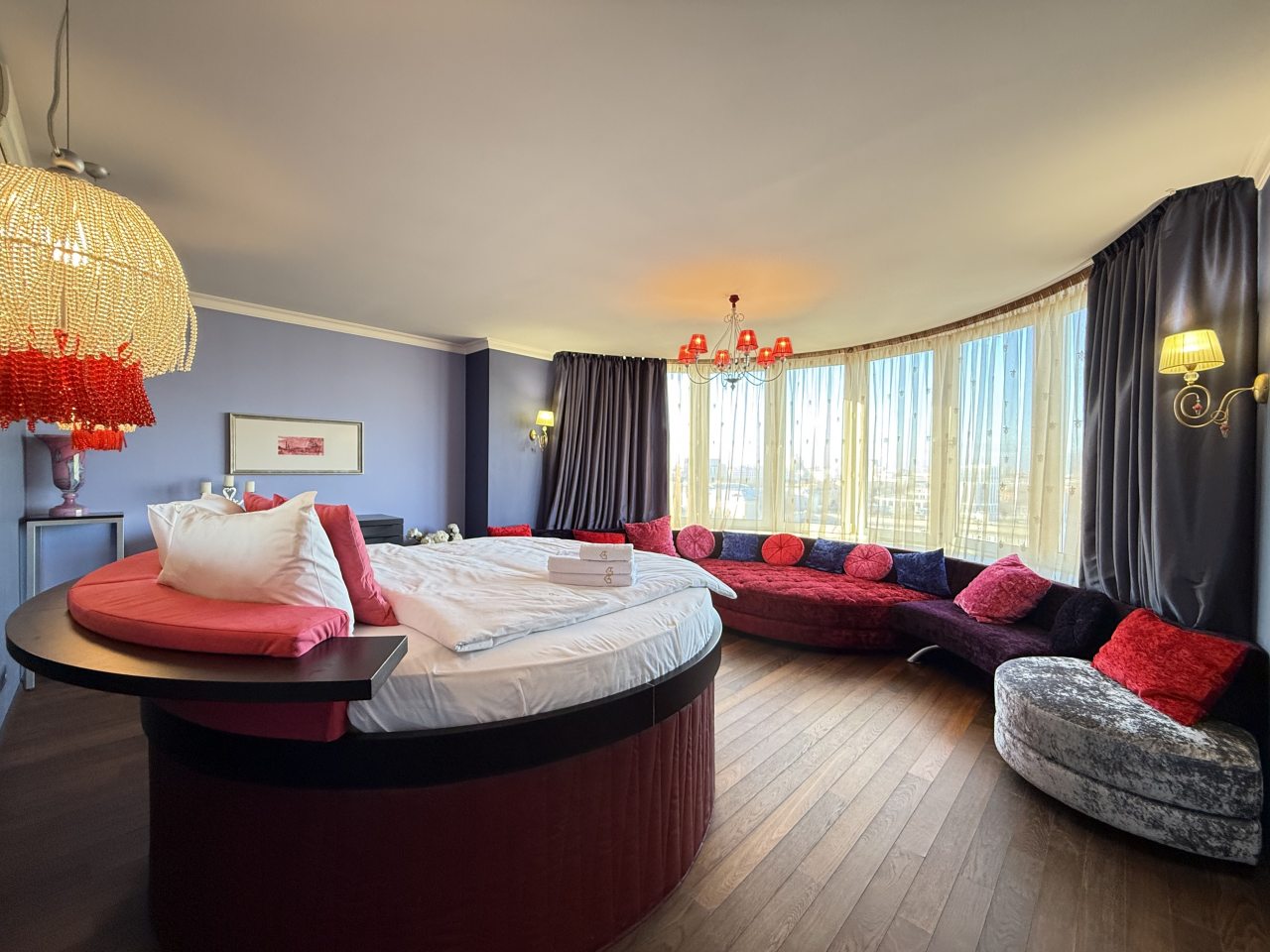 Апартаменты (HomeApart 5-комнатные апартаменты Белорусская,15), Апартаменты Home Apart Свердлова 26