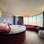 Апартаменты (HomeApart 5-комнатные апартаменты Белорусская,15), Апартаменты Home Apart Свердлова 26