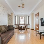 Апартаменты (Просторные 4-комнатные Свердлова 26), Апартаменты Home Apart Свердлова 26