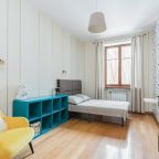 Апартаменты (Просторные 4-комнатные Свердлова 26), Апартаменты Home Apart Свердлова 26