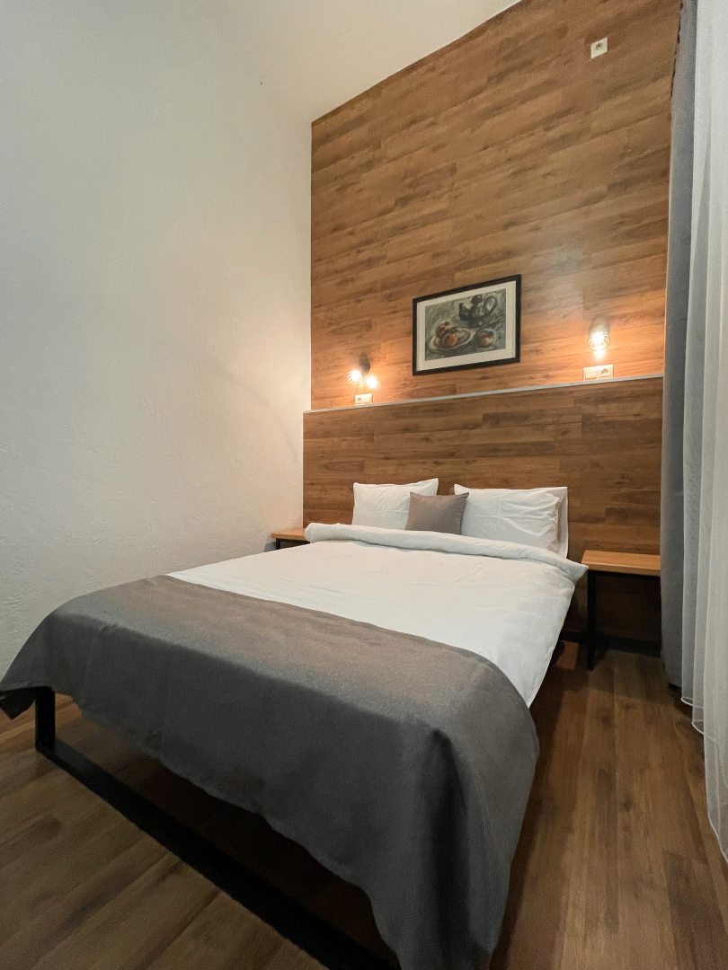Двухместный (Стандарт с 1 двухспальной кроватью 109) отеля VERANDA, Курган