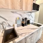 Встроенная мини-кухня, Апарт-отель Metro Apartments