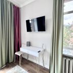 Люкс (Комфорт Двуспальный Диван с Балконом), Апарт-отель Metro Apartments