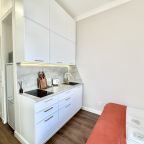 Люкс (Комфорт Двуспальный Диван с Балконом), Апарт-отель Metro Apartments