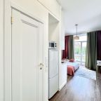 Люкс (Комфорт Двуспальный Диван с Балконом), Апарт-отель Metro Apartments