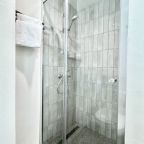 Люкс (Комфорт Двуспальный Диван с Балконом), Апарт-отель Metro Apartments