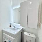 Люкс (Комфорт Двуспальный Диван с Балконом), Апарт-отель Metro Apartments