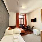 Трёхместный и более (Комфорт для Пятерых), Апарт-отель Metro Apartments