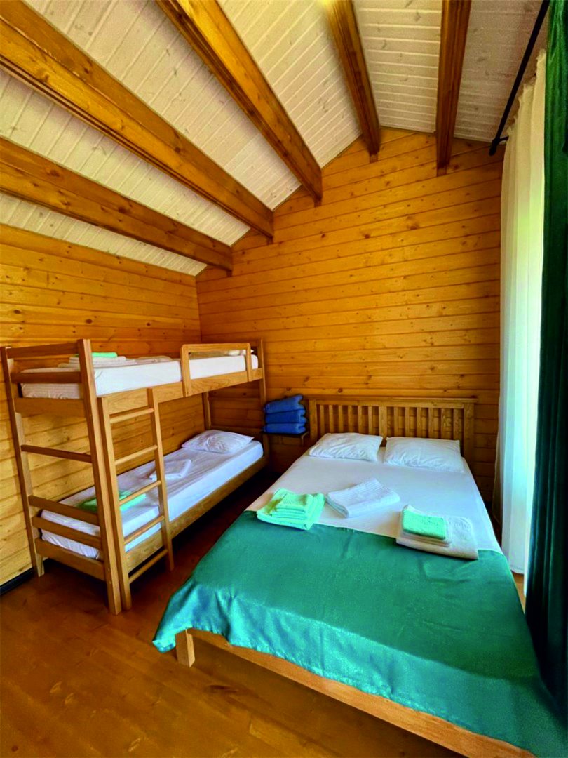 Люкс (Четырехместный в деревянном доме) базы отдыха Кактус, Оленёвка, Крым