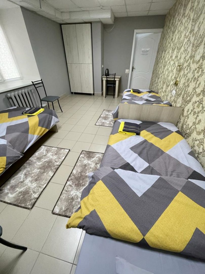 Трёхместный и более (Кровать в трёхместном номере) мини-отеля HOTEL 777, Чебоксары