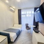 Апартаменты (Deluxe на Прибрежной 18), Апартаменты Deluxe Apartment на Прибрежной