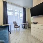 Апартаменты (Deluxe на Прибрежной 18), Апартаменты Deluxe Apartment на Прибрежной