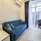 Апартаменты (Deluxe на Прибрежной 18), Апартаменты Deluxe Apartment на Прибрежной