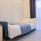 Апартаменты (Deluxe на Прибрежной 18), Апартаменты Deluxe Apartment на Прибрежной