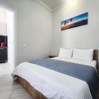 Апартаменты (Deluxe на Прибрежной 2), Апартаменты Deluxe Apartment на Прибрежной