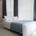 Апартаменты (Deluxe на Прибрежной 2), Апартаменты Deluxe Apartment на Прибрежной