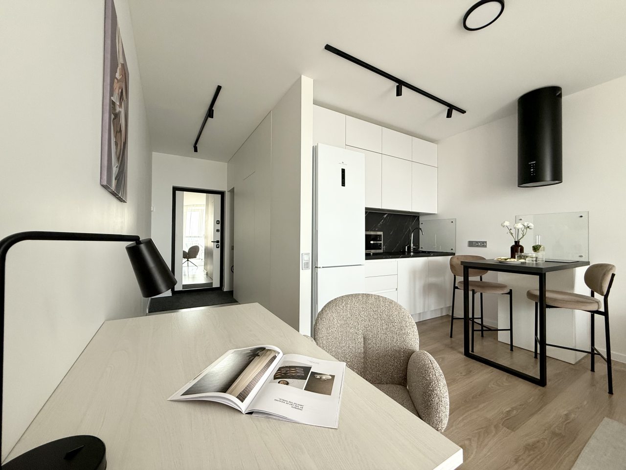 Апартаменты (Апартаменты 1-комнатные Макаенка 12Д), Апартаменты Home Apart парк Челюскинцев