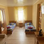 Трёхместный и более, Гостевой дом Ласточкино гнездо