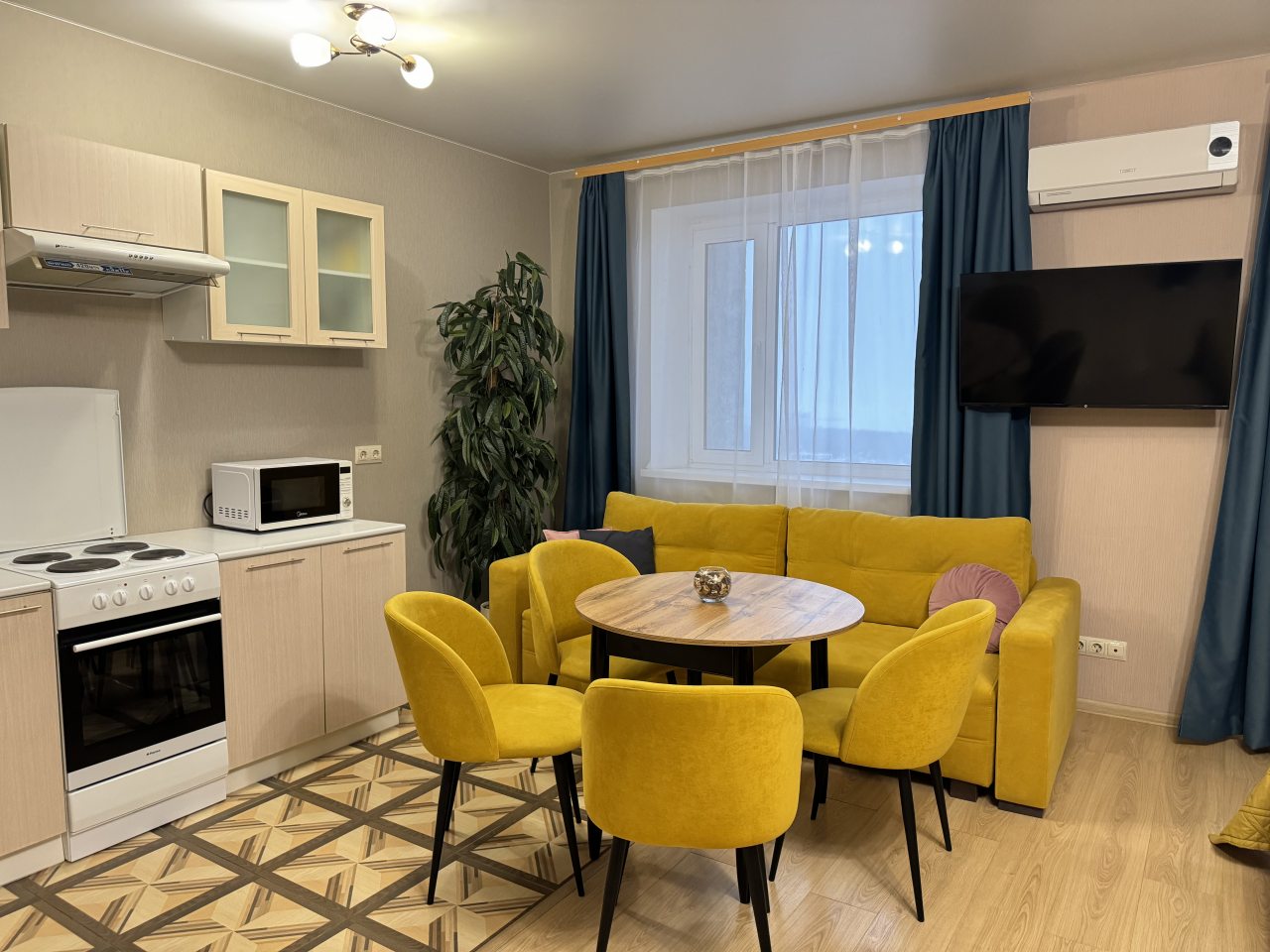 Апартаменты (Квартира StarHouse на Современнике), Апартаменты StarHouse на Советской Армии