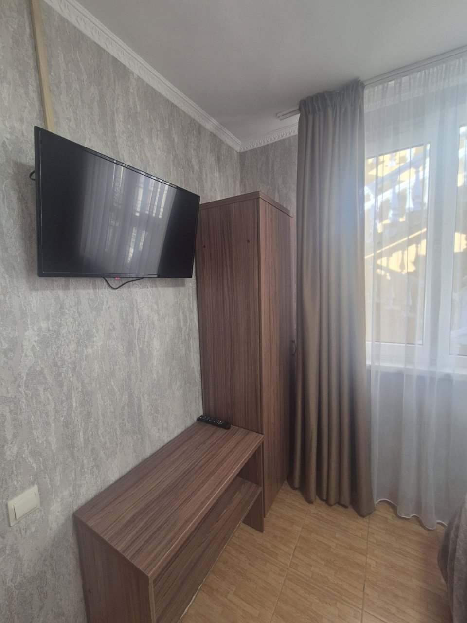 Трёхместный и более (Четырехместный семейный номер с балконом), Гостевой дом Анжела Лантана