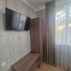 Трёхместный и более (Четырехместный семейный номер с балконом), Гостевой дом Анжела Лантана