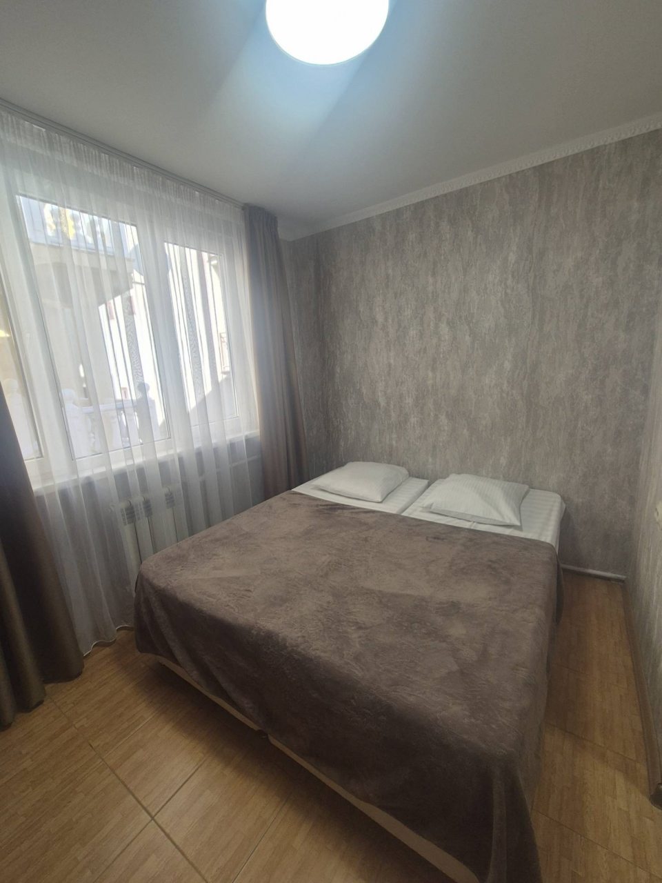 Трёхместный и более (Четырехместный семейный номер с балконом), Гостевой дом Анжела Лантана