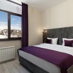 De Luxe (Номер Делюкс с кроватью размера "king-size" с видом на горы), SOLAR by Stellar Hotels Krasnaya Polyana