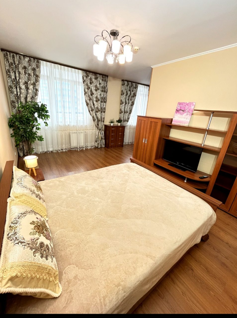 Квартира (Шикарная квартира) апартамента Шикарная квартира на Набережной реки Енисей, Красноярск