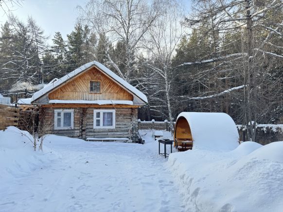 Фотография номера гостиницы Гостевой комплекс Дежавю рядом с ГЛЦ Абзаково