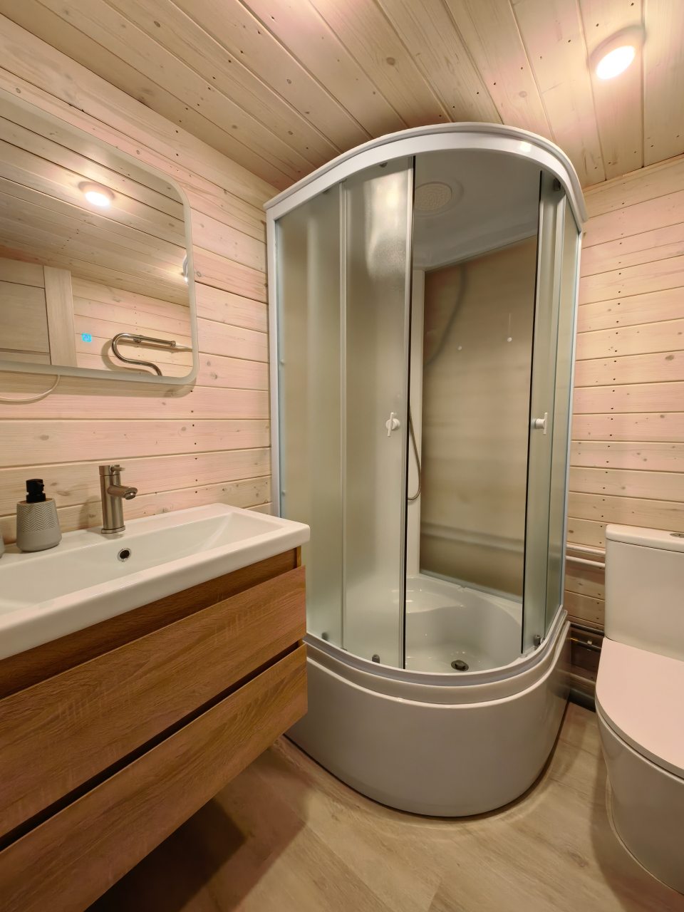 Дом (Эко-дом комфорт с террасой на крыше), База отдыха Территория